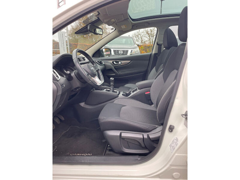 Nissan Qashqai 1.2 DIG-T N-Connecta