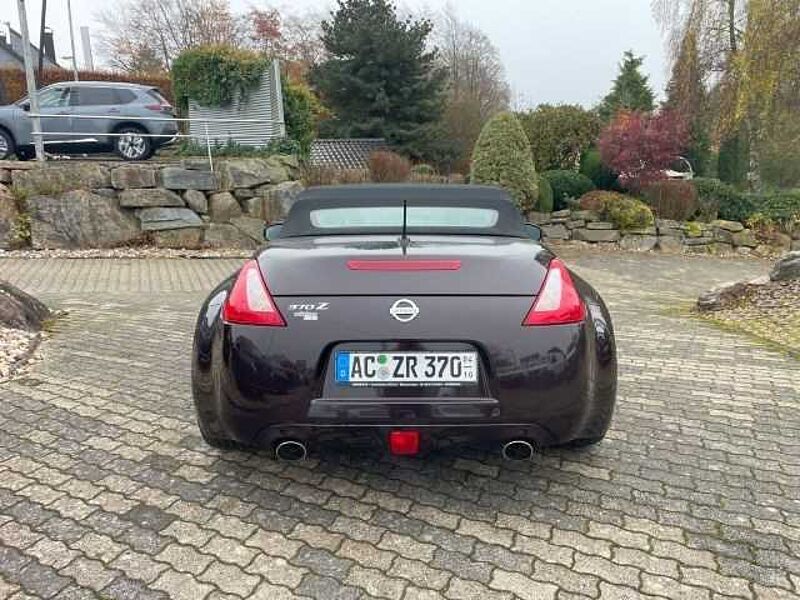 Nissan 370Z Roadster Basis